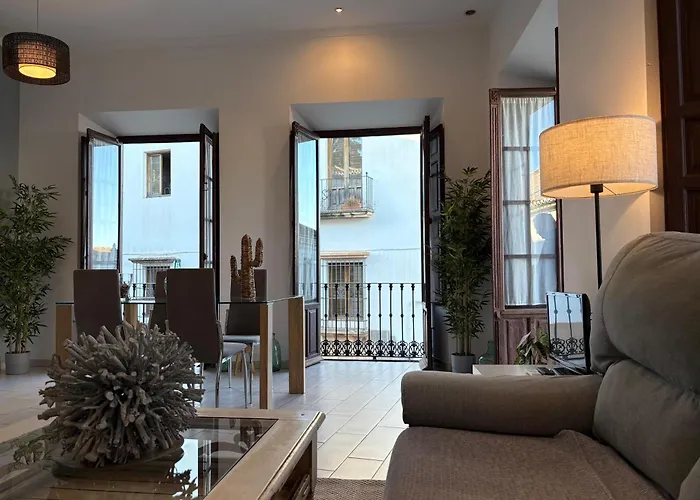 Cathedral Views Balconies & Private Terrace Apartment