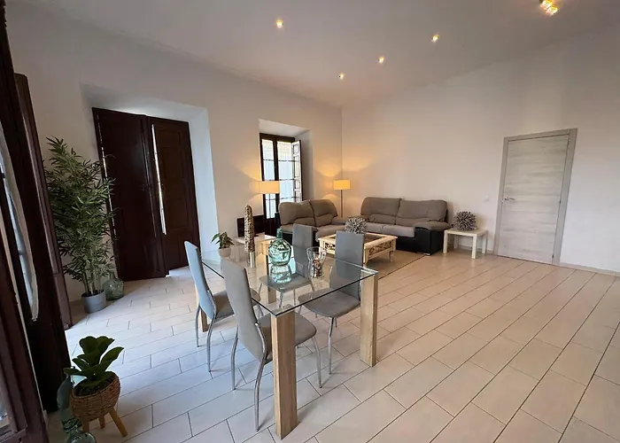 Cathedral Views Balconies & Private Terrace * Ronda